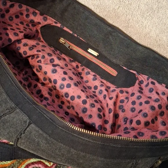 Free People Urban Outfitters Embroidered Black and Multicolor Women's Bag Boho - Picture 9 of 10